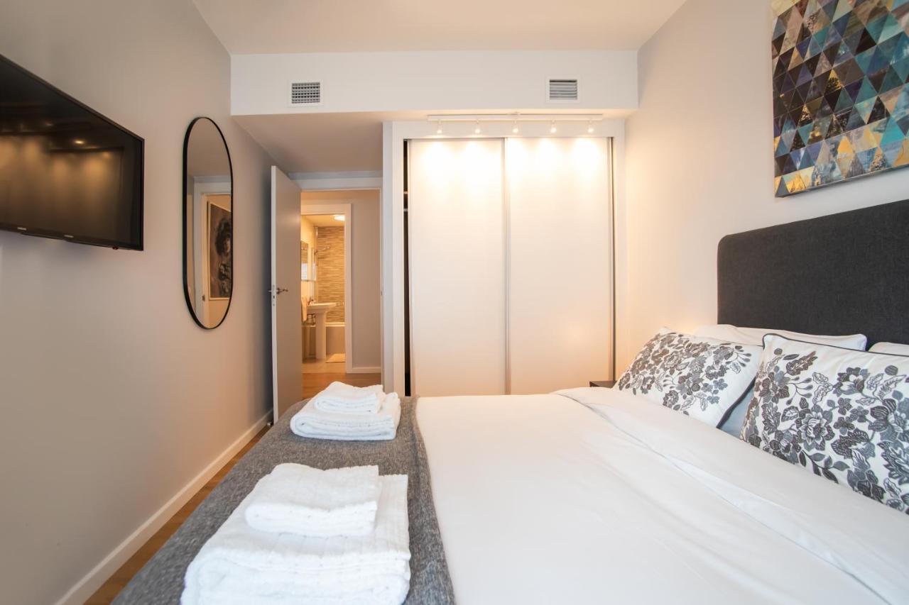 Tendency Apartments Forum Сант Адриа де Бесос Екстериор снимка