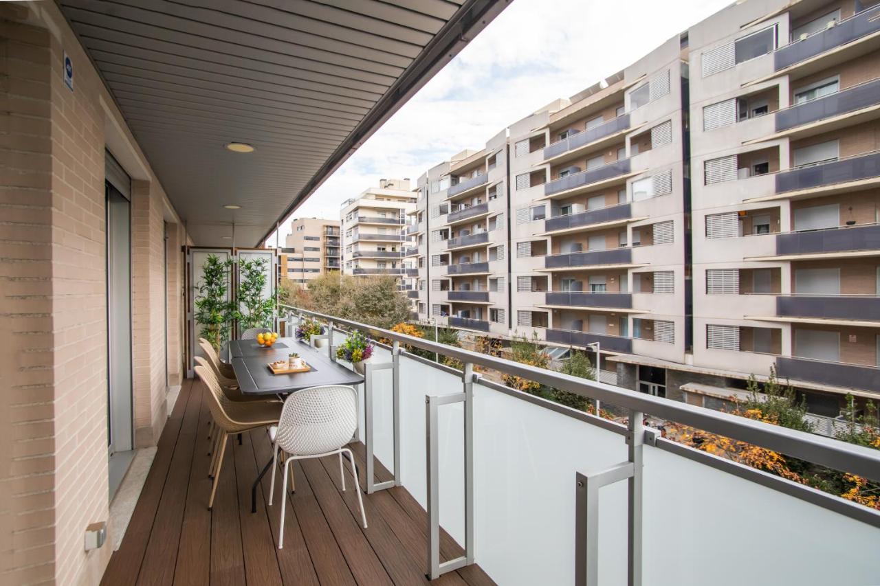 Tendency Apartments Forum Сант Адриа де Бесос Екстериор снимка