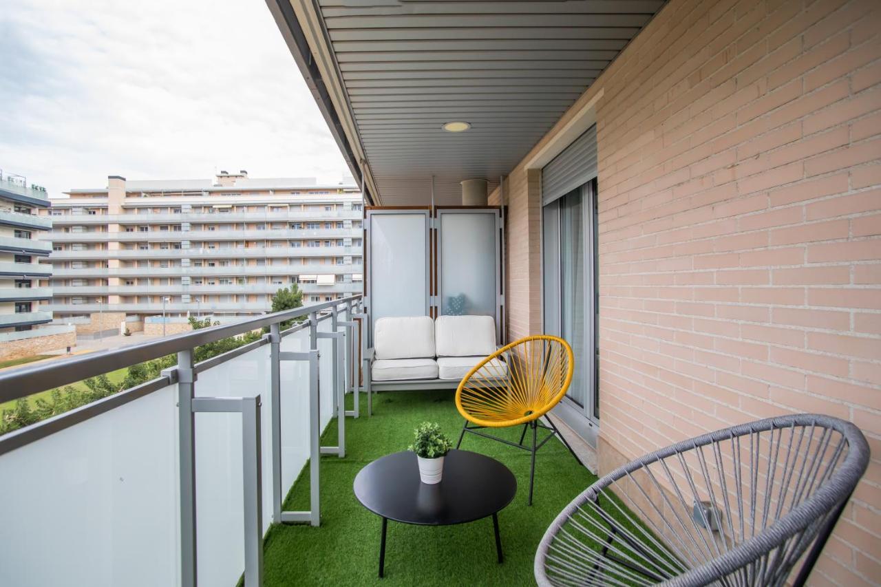 Tendency Apartments Forum Сант Адриа де Бесос Екстериор снимка